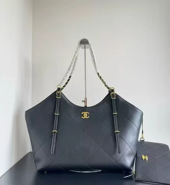 Chanel Classic 25S Black Color Maxi Tote Bag first copy