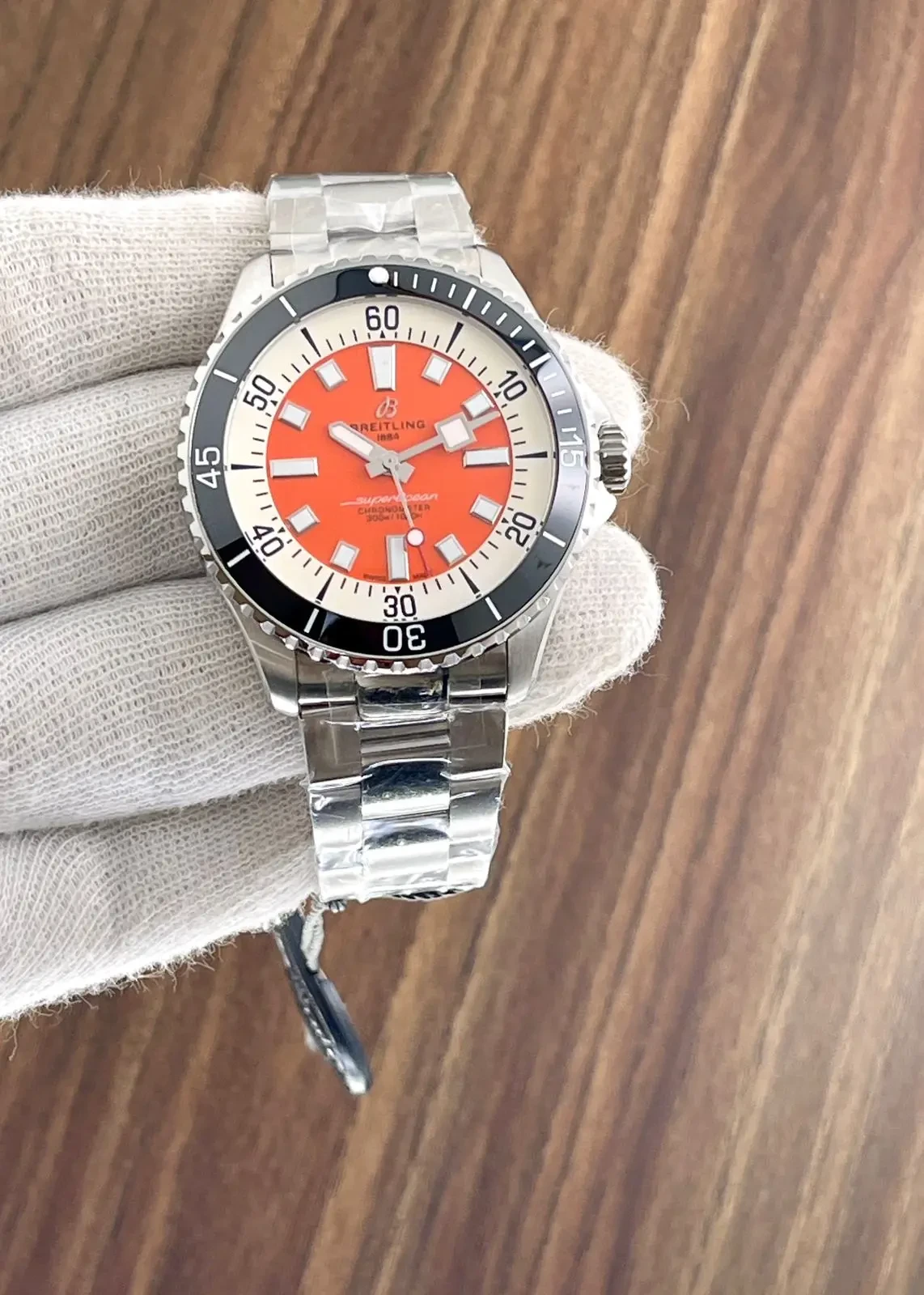 Breitling Bt Superocean Automatic Watch