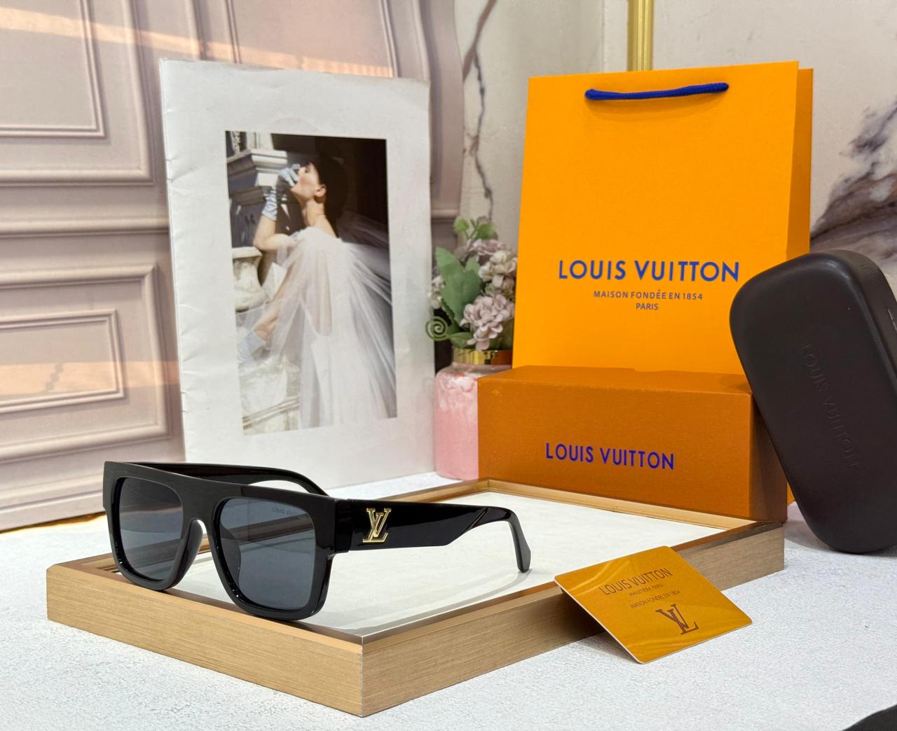 L16V Iconic Black Edition Sunglasses